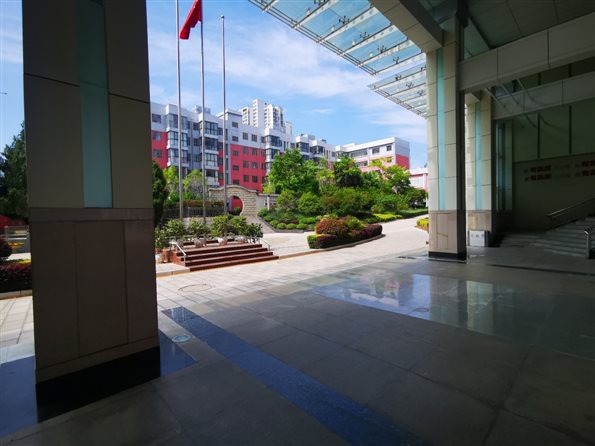 C:\Users\qj2z149\Desktop\二中校園照片\公眾號(hào)圖片\29.jpg